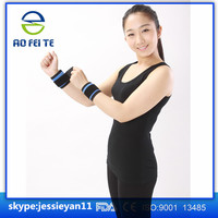 One-size black color magnetic neoprene waterproof wrist support AFT-H004