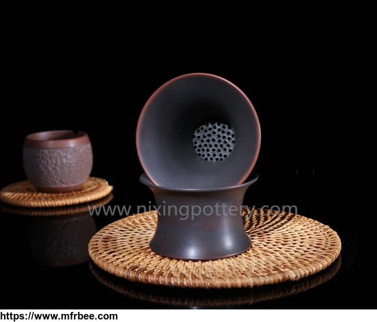 nixing_pottery_tea_filter_container_guangxi_qinzhou_handmade_tea_ware_tea_infuser