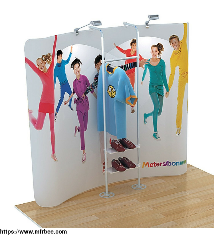 emporium_3_tension_fabric_displays_attractive_and_easy_to_setup