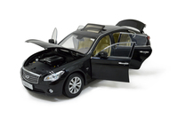 2014 Infiniti Q70L Die-Cast Model Car Toy
