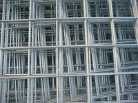 more images of galvanized welded wire mesh panels