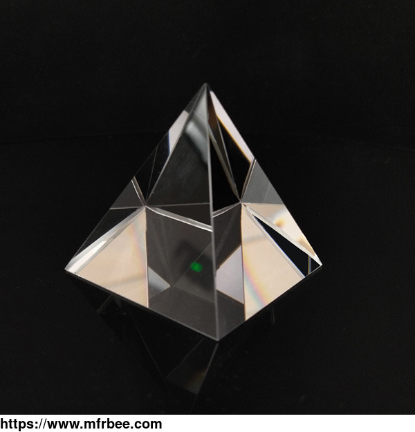 pyramid_optical_tetrahedral_prism