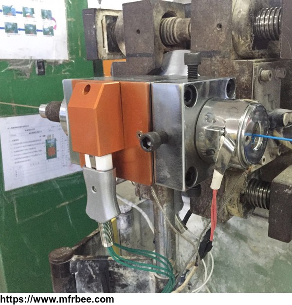 manual_centering_extrusion_crosshead_for_wire_insulation