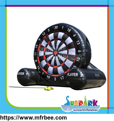 giant_inflatable_football_darts_board_with_sticky_balls