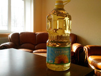 100% Pure Refined Vegetable Oil and Sunflower Oil