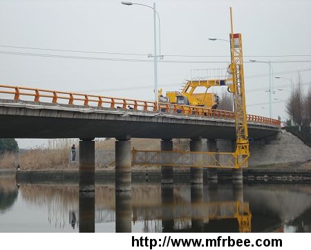 under_bridge_inspection_truck