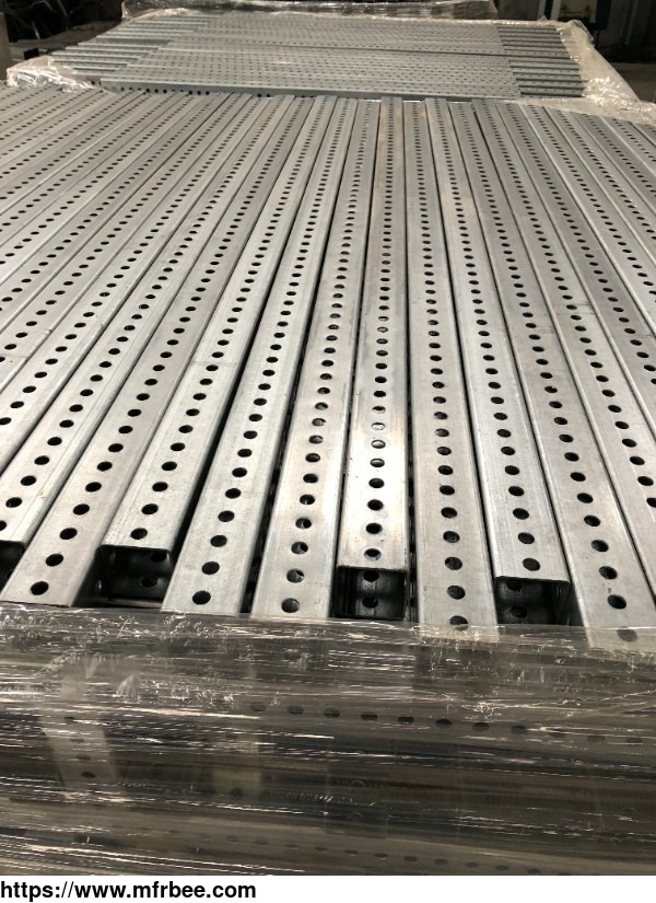 recording_device_rack_used_square_perforated_tube