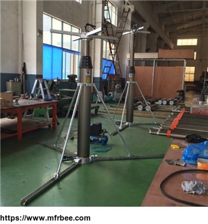 pneumatic_telescopic_mast_for_camera_mounted_on_small_monitoring_car
