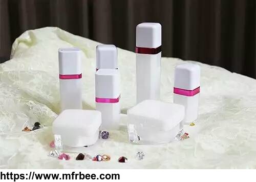 empty_square_15ml_30ml_50ml_rotate_cosmetic_airless_bottle
