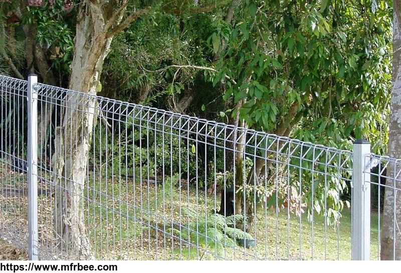 welded_wire_garden_fence
