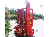 Silage harvester machine with tractor / silage harvester / straw harvester
