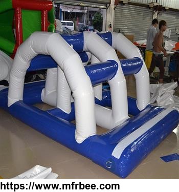 inflatable_interesting_water_toys_obstacle