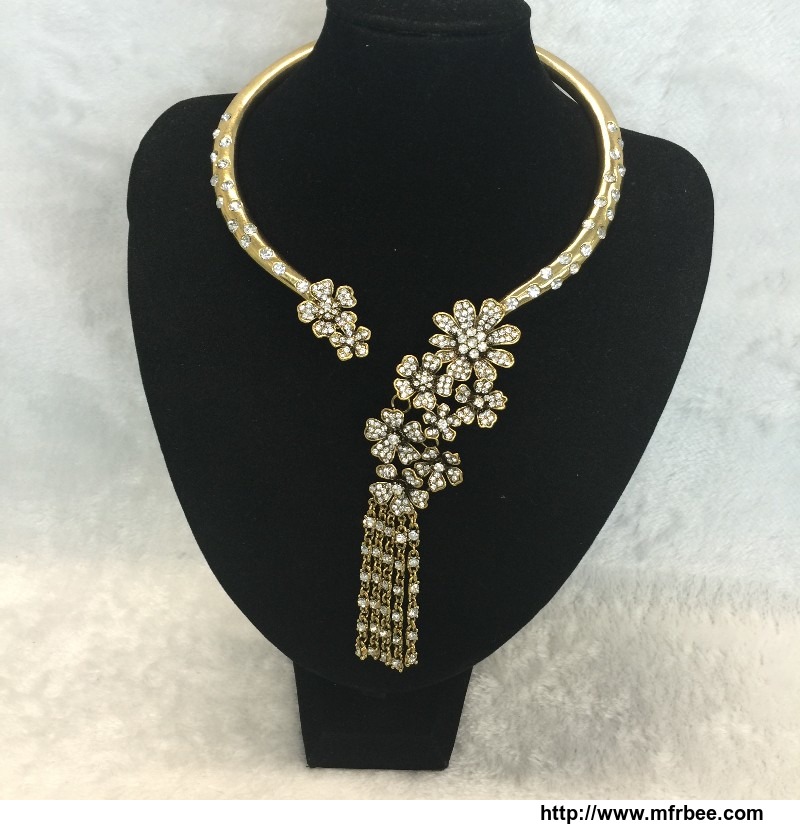 beautiful_flowers_sweater_chain_crystal_gemstone_bohemian_necklace_wholesale