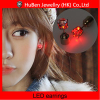 Hot Sale Unique Design Woman LED Bling Stud Earrings