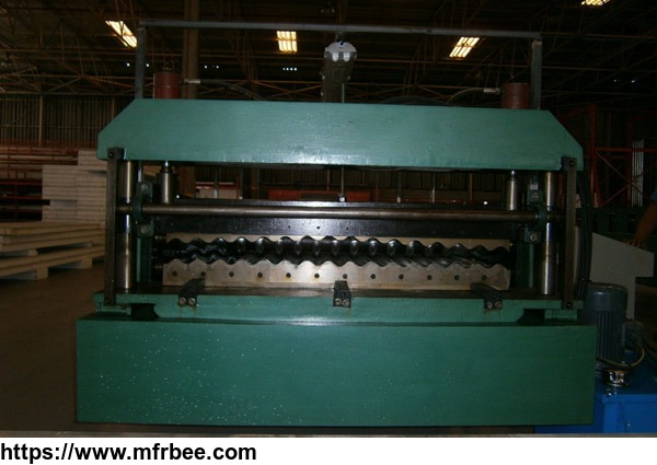 corrugated_sheet_roll_forming_machine