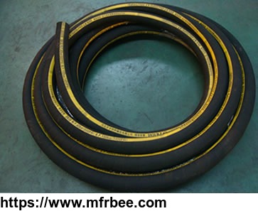 gunite_hose_used_in_concrete_construction_industry