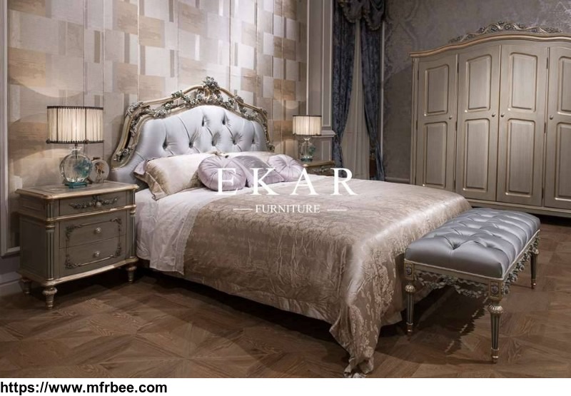 simple_design_wooden_bed