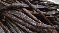 more images of VANILLA BEANS AND BEANS