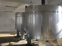 more images of heated stainless steel mixing tanks China