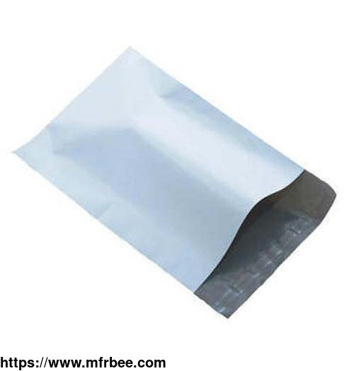 keep_your_package_safe_with_heat_and_water_resistant_poly_mailers