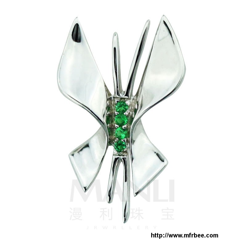 2015_manli_fashion_butterfly_shaped_crystal_pendant