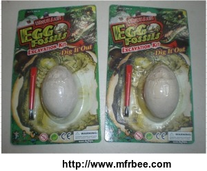 _dinosaur_egg_hatches_toy_dinosaur_egg_fossil_toy