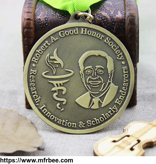 custom_award_medals_for_innovation_and_scholarly_endeavors