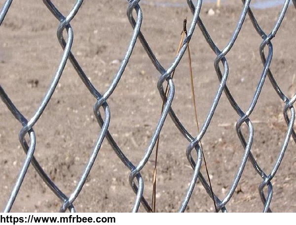galvanized_or_pvc_coated_chain_link_fence