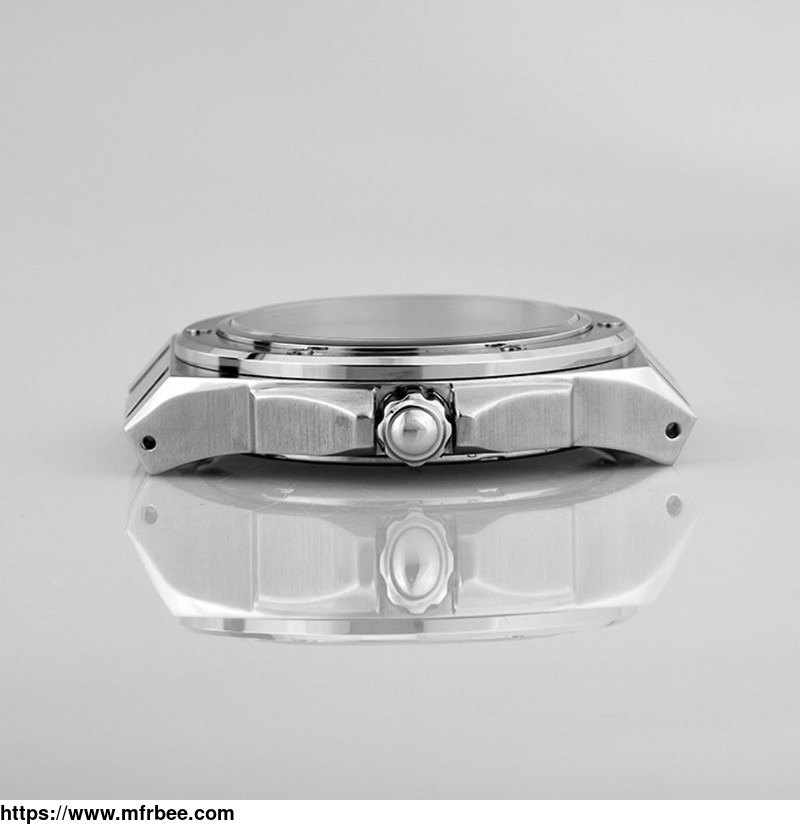 features_of_wc031_round_stainless_steel_watch_case_with_screw_detail