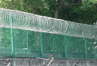 358 Mesh Fitted with Razor Wire for High Security Prison Perimeter Fencing