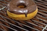 Chocolate covering donut machine——yufeng