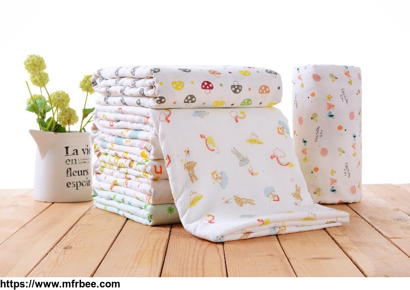 printed_baby_quilt_with_100_percentagecotton_4_layer_gauze
