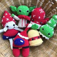 Among-us-Santa-Amigurumi-Christmas-ornament-crochet-pattern12-1