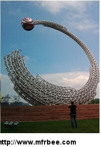 large_steel_sculpture