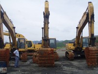 more images of used komatsu excavator pc400