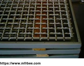 crimped_wire_mesh_applications_and_barbecue_grill_netting
