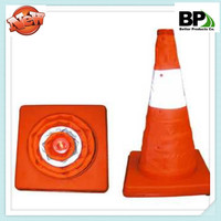 Collapsible traffic cone with bottom and top light