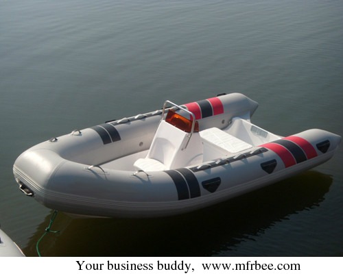 svr_470_fiberglass_hull_boat
