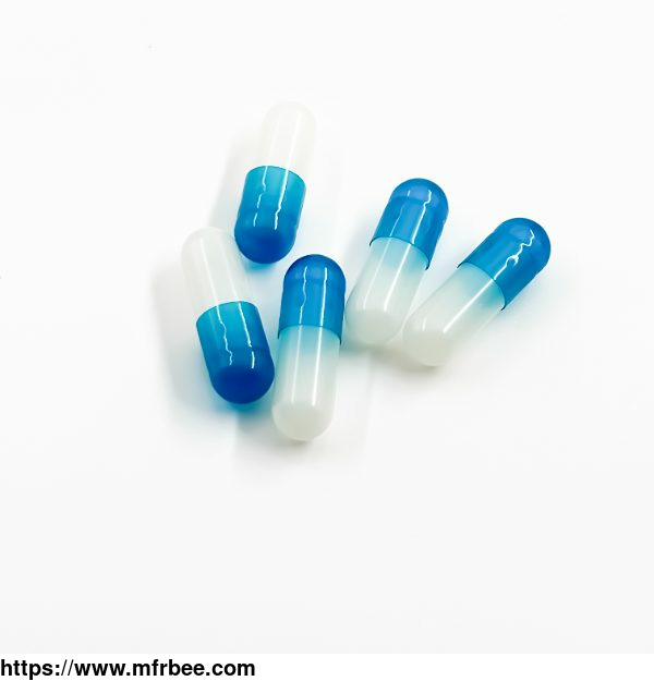 00_transparent_blue_and_white_pullulan_capsules
