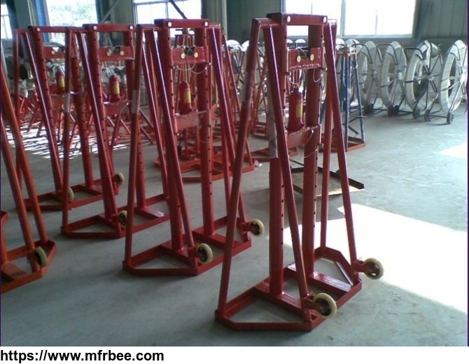cable_jacks_with_hydraulic_lifting