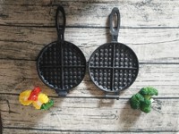 more images of Pre-seasoned Cast Iron Waffle Pan