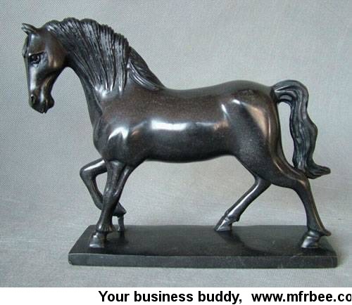 marble_horse_figurine