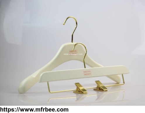 deluxe_wooden_top_and_bottom_hanger_for_women_clothes