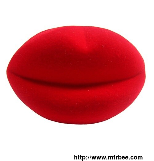 red_lip_shape_velvet_jewelry_box