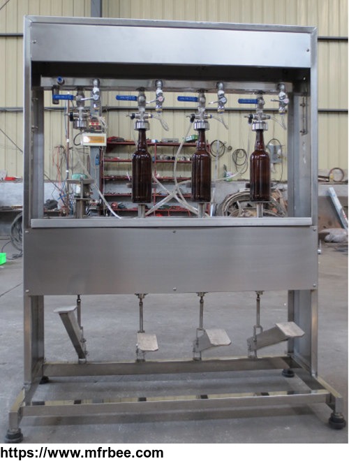 four_heads_beer_bottle_filling_machine