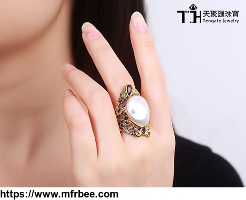 fashion_silver_jewelry_white_pearl_ring