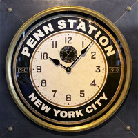 Pen Station Square Clock