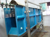 Living Poultry Stunning Machine