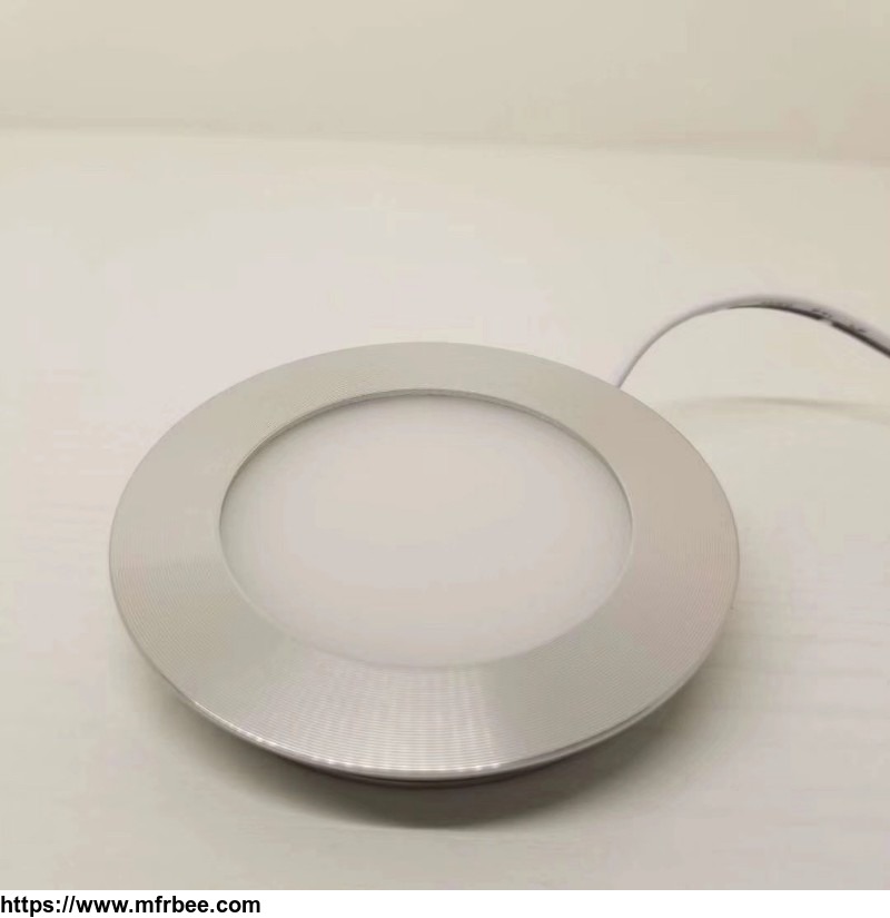recessed_led_puck_light