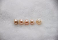 more images of Natural Freshwater Pearl with Large hole size